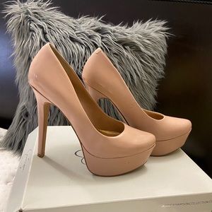 Nude Jessica Simpson Pumps